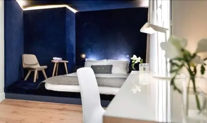 Luxury Tek Büyük Yataklı Oda