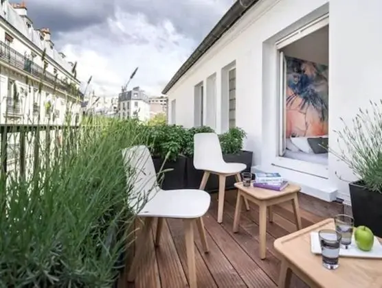 Luxury Tek Büyük Yataklı Oda