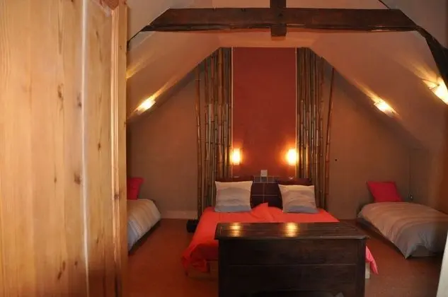 Üç Kişilik Oda (Rouge Terre)