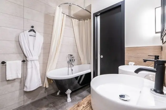 Luxury Tek Büyük Yataklı Oda (Cosy Room)