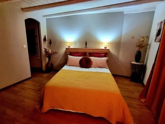 Oda, 1 Çift Kişilik Yatak