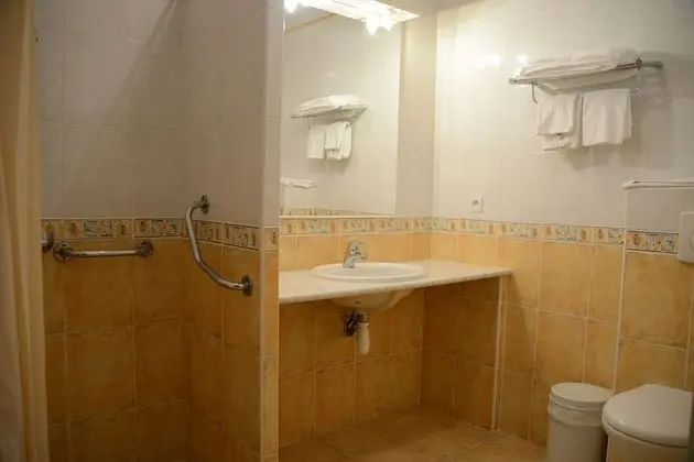 Dört Kişilik Oda