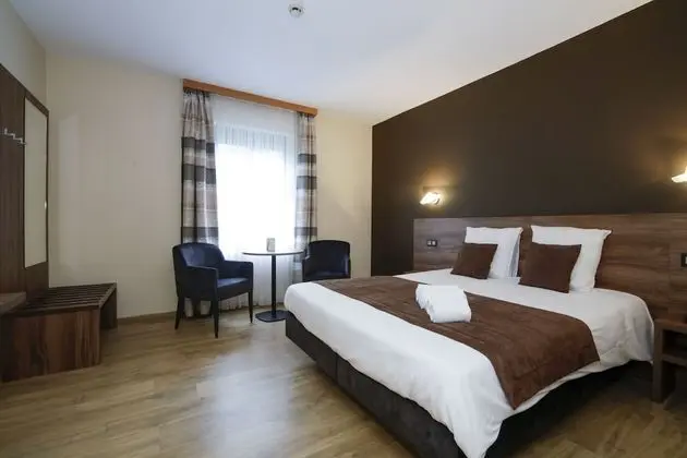 Standard Tek Büyük veya İki Ayrı Yataklı Oda