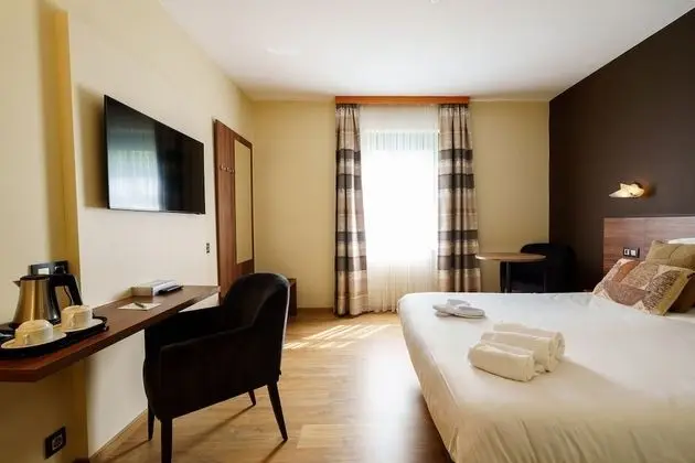 Standard Tek Büyük veya İki Ayrı Yataklı Oda