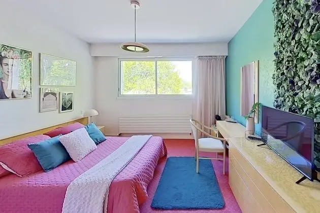 Classic Tek Büyük Yataklı Oda