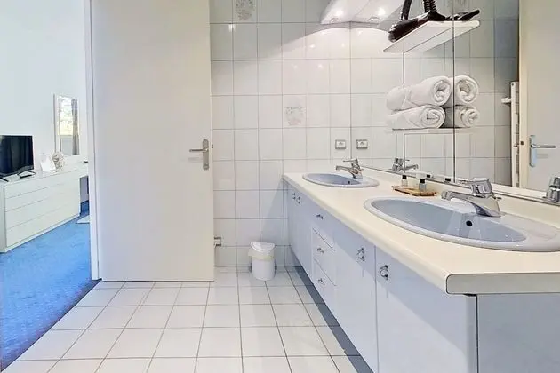 Classic Tek Büyük Yataklı Oda