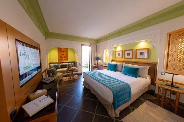Chambre Deluxe avec Balcon Vue Piscine