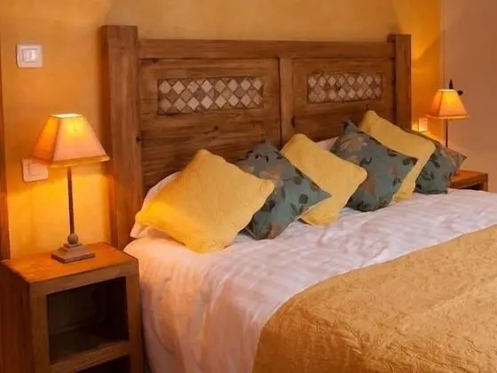 Comfort Tek Büyük Yataklı Oda, Banyolu/Duşlu, Bahçe Manzaralı