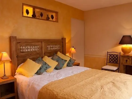 Comfort Tek Büyük Yataklı Oda, Banyolu/Duşlu, Bahçe Manzaralı