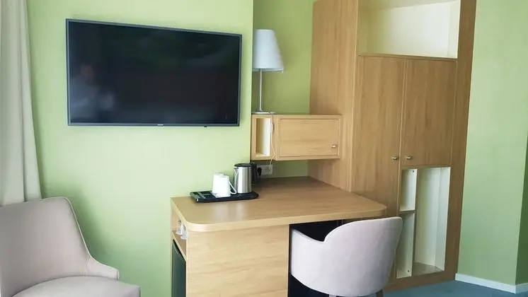 Comfort Tek Büyük Yataklı Oda, Havuz Kullanımı