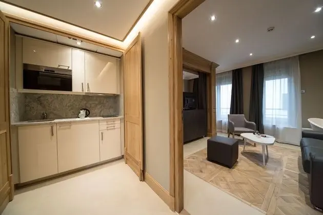 Executive Tek Büyük Yataklı Oda