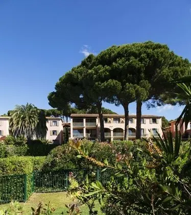 Classic Oda, Havuz Kenarı