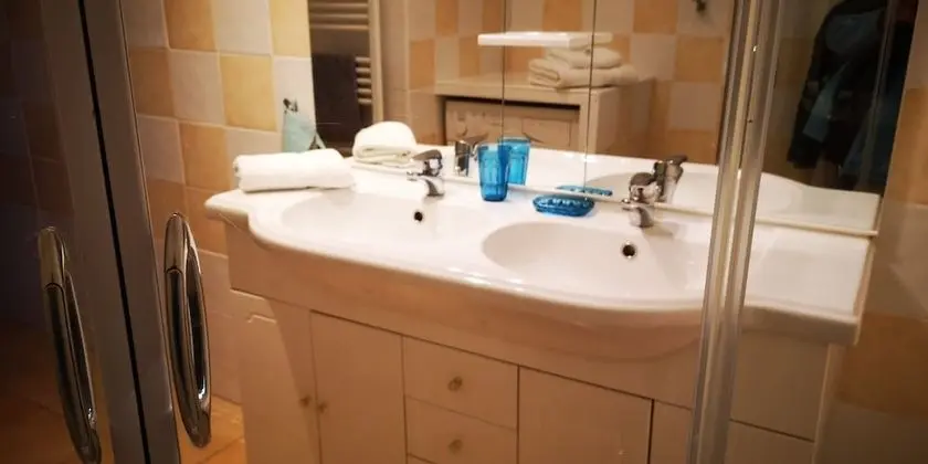 Traditional Süit, 1 Büyük (Queen) Boy Yatak