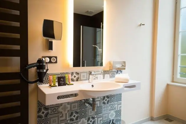 Superior Tek Büyük Yataklı Oda, Bahçe Manzaralı (Flâneuse)