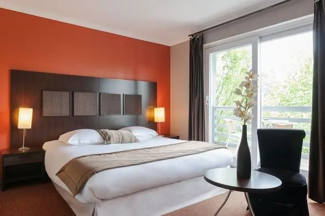 Deluxe Tek Büyük Yataklı Oda, Avlu