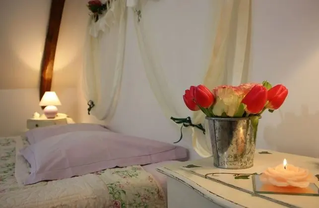 Tek Büyük Yataklı Oda (Romantique)