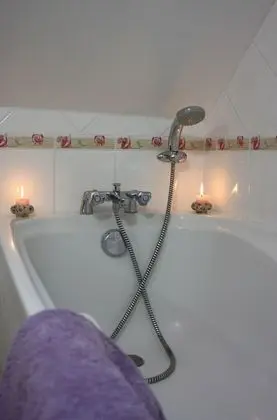 Tek Büyük Yataklı Oda (Romantique)