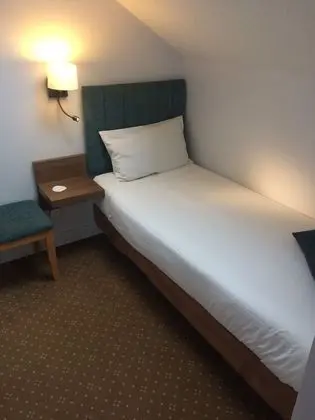 Standard Üç Kişilik Oda