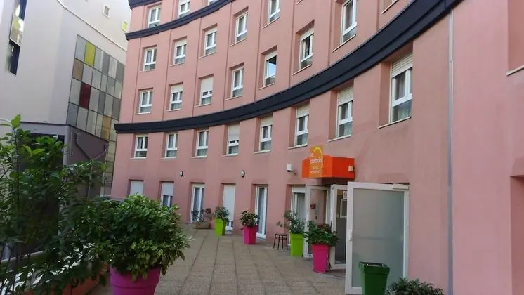 Stüdyo, 2 Tek Kişilik Yatak