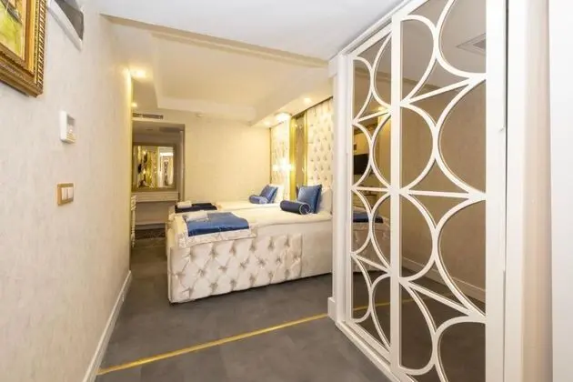 Junior Suite Dört Kişilik , Kara Manzaralı, Klimalı