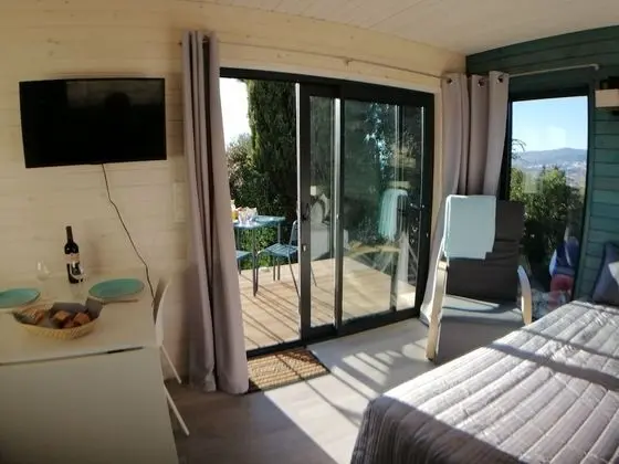 Comfort Stüdyo, Tepe Manzaralı