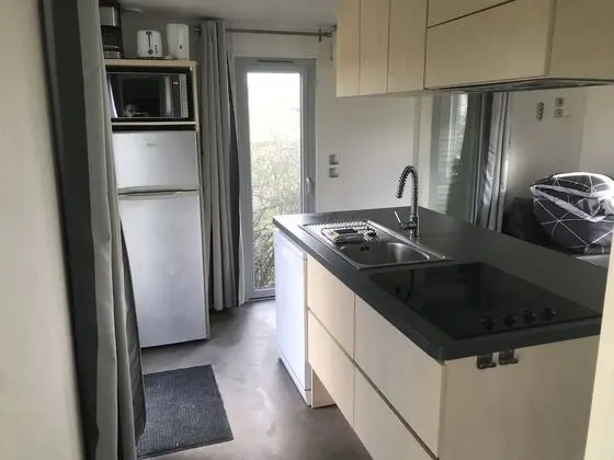 Bungalov, Banyolu/Duşlu (Les Lodges)