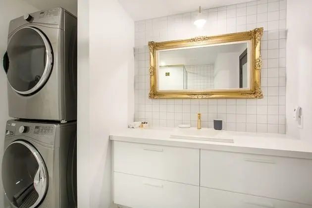 Çatı Katı (Loft), 1 Büyük (Queen) Boy Yatak ve Çekyat (LC103)