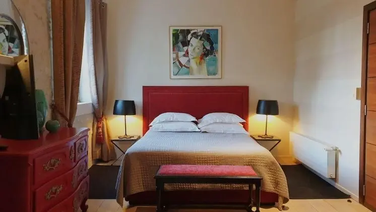 Comfort Süit, Özel Banyo (Scarlet)