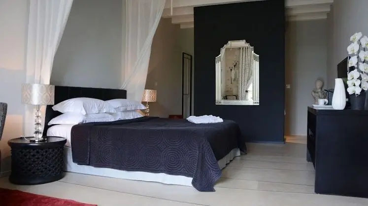 Luxury Süit, Teras (Black White)