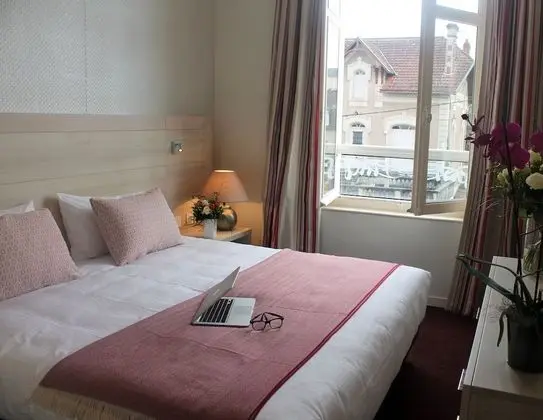 Süit (Bois de Chance)