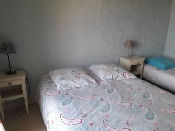 Üç Kişilik Oda (Coquelicot)