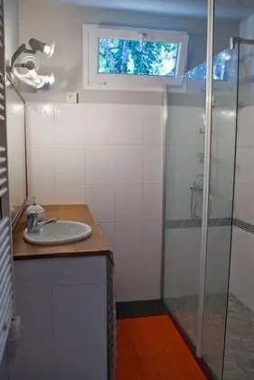 Üç Kişilik Oda (Iris)