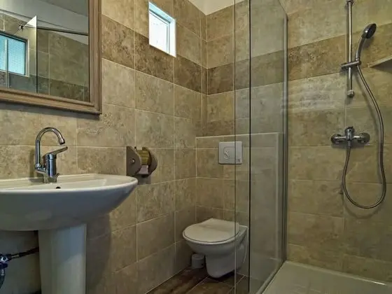 Kır Evi, Özel Banyo (L'Alouette)