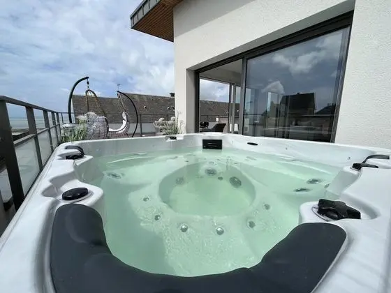 Deluxe Apart Daire, Sıcak Su Havuzu (3 Blanc avec Jacuzzi)