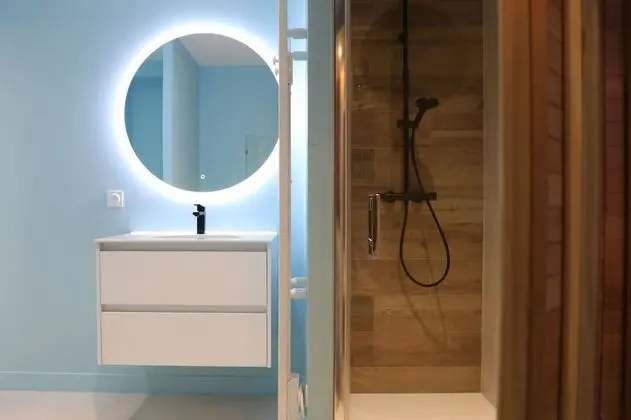 Design Apart Daire, Özel Banyo (2 Bleu marine sauna )