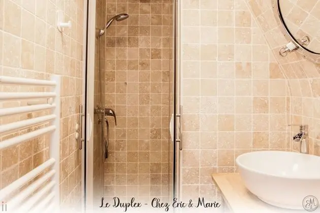 Dubleks, Banyolu/Duşlu (Le Duplex)