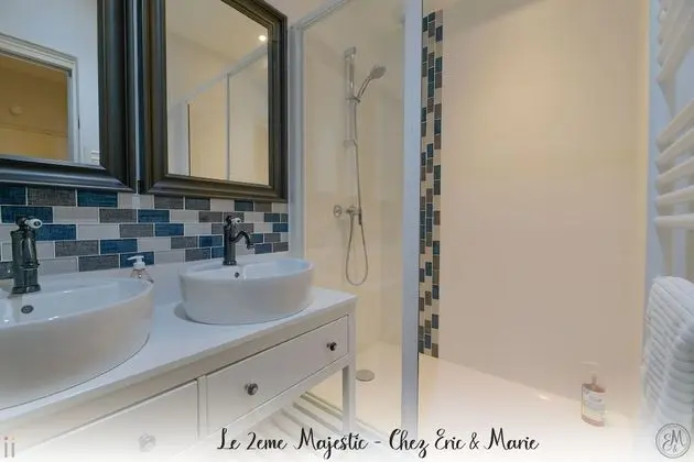 Apart Daire, Banyolu/Duşlu (Majestic 2ème Etage)