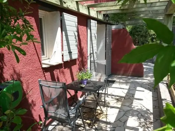 Tek Büyük Yataklı Oda (Nymphea)