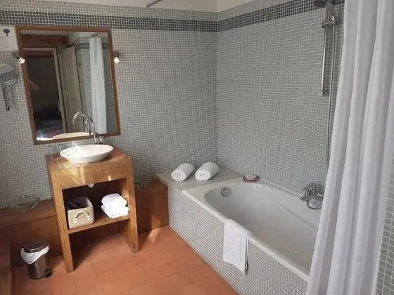Superior Tek Büyük veya İki Ayrı Yataklı Oda