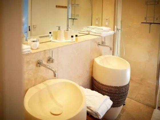 Deluxe Tek Büyük Yataklı Oda, Özel Banyo