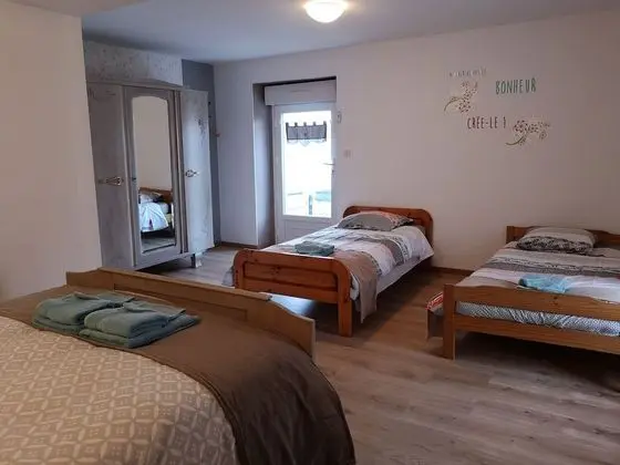 Family Oda, Birden Çok Yatak, Sigara İçilmez, Bahçe Manzaralı (Papillon)