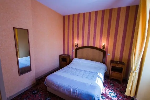 Comfort Tek Büyük Yataklı Oda