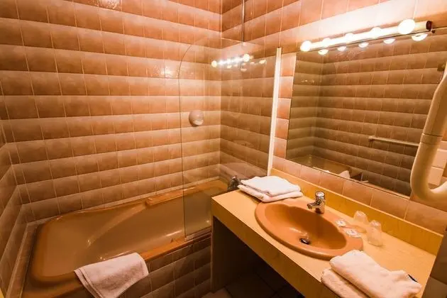 Comfort Tek Büyük Yataklı Oda