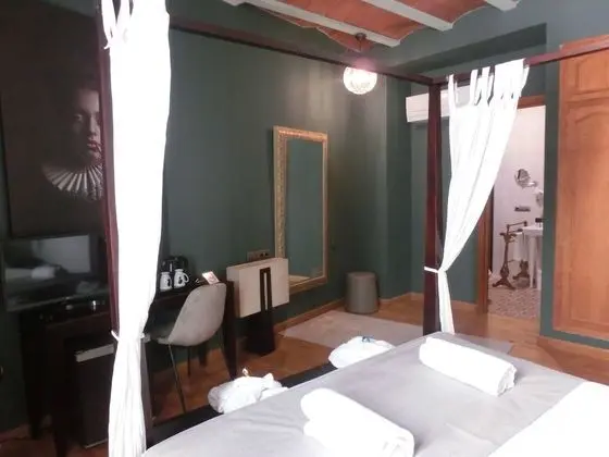 Deluxe Tek Büyük Yataklı Oda