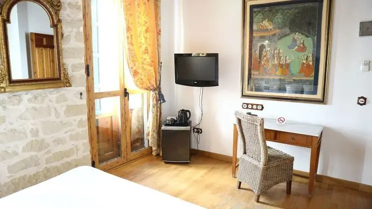 Superior Tek Büyük veya İki Ayrı Yataklı Oda