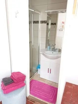 Economy Tek Büyük Yataklı Oda (Concert)