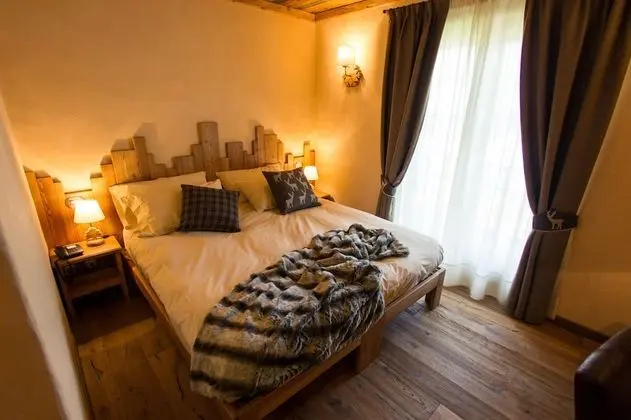 Tek Büyük veya İki Ayrı Yataklı Oda, Balkon