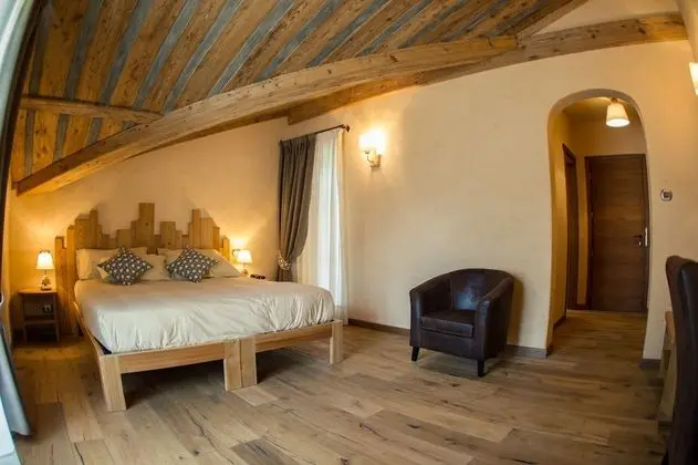Tek Büyük veya İki Ayrı Yataklı Oda, Balkon