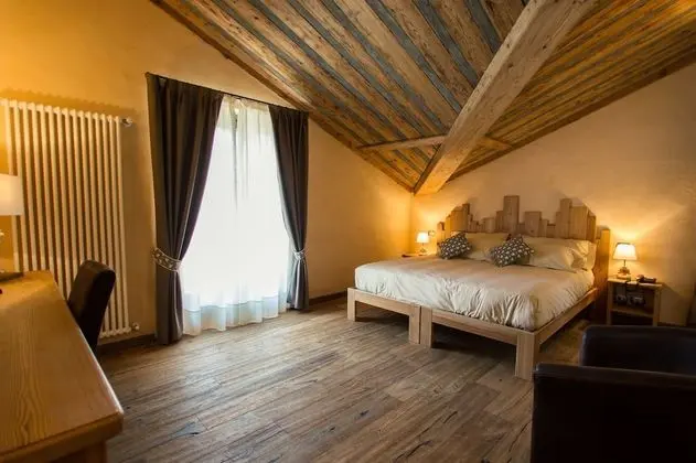 Tek Büyük veya İki Ayrı Yataklı Oda, Balkon
