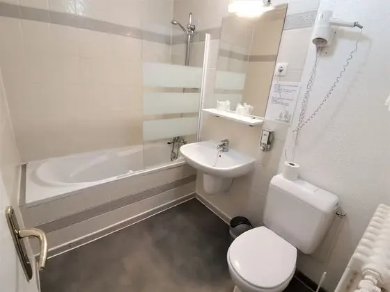 Classic Tek Büyük Yataklı Oda